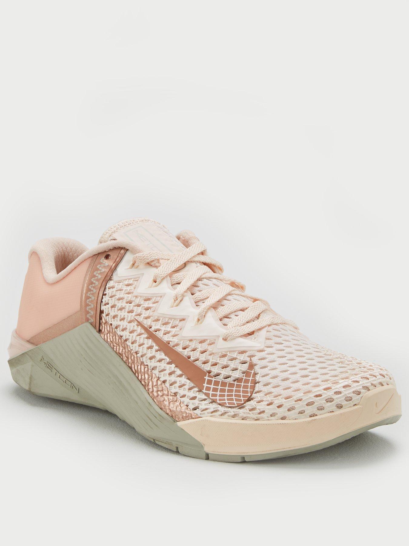 nike metcon 6 peach