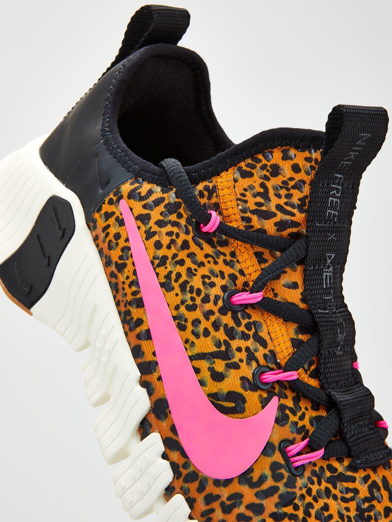 nike metcon leopard shoes