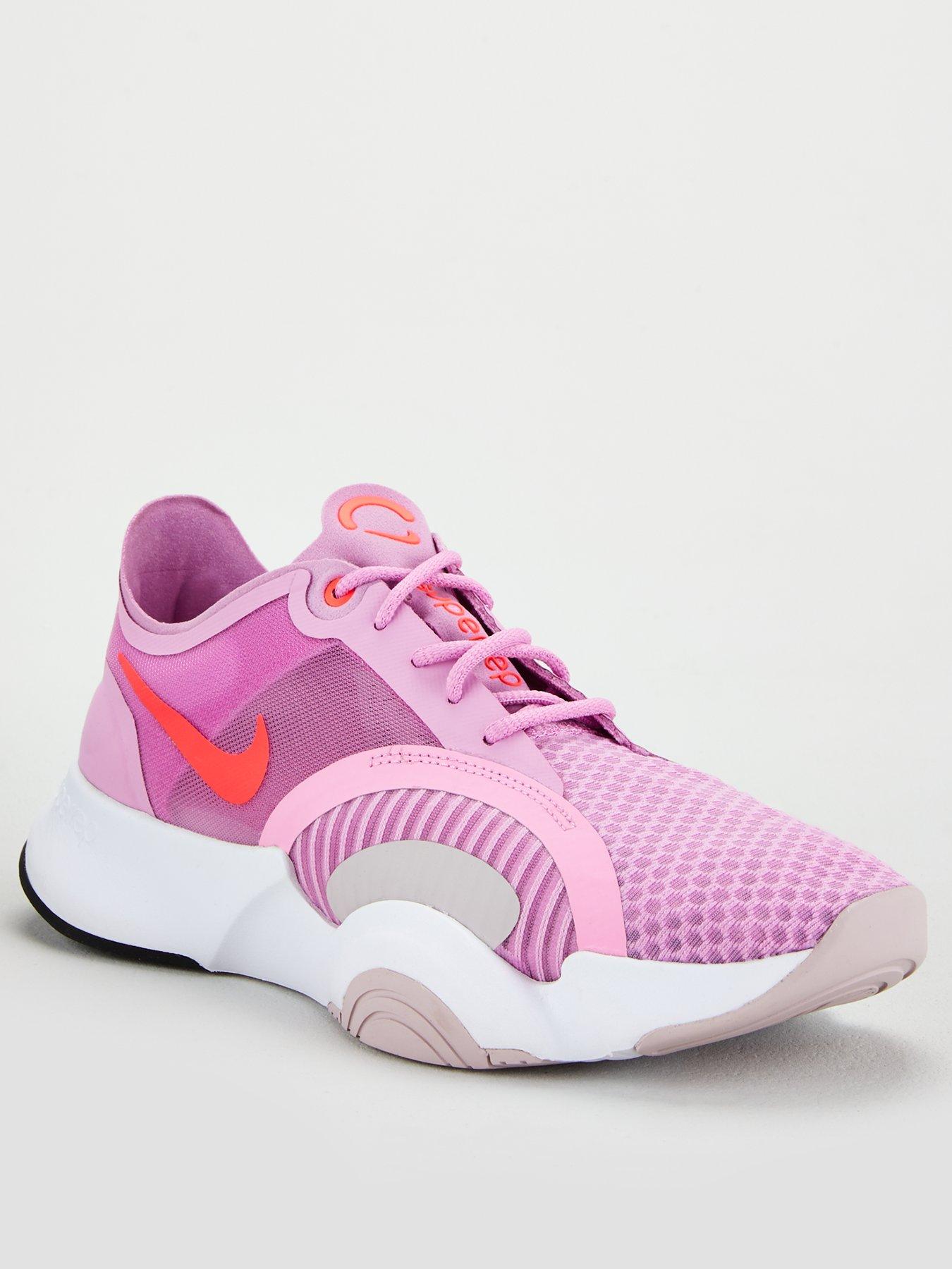 nike training superrep go trainers in pink