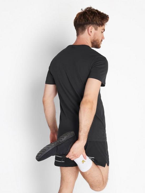 stillFront image of lyle-scott-fitness-martin-short-sleeve-t-shirt-black