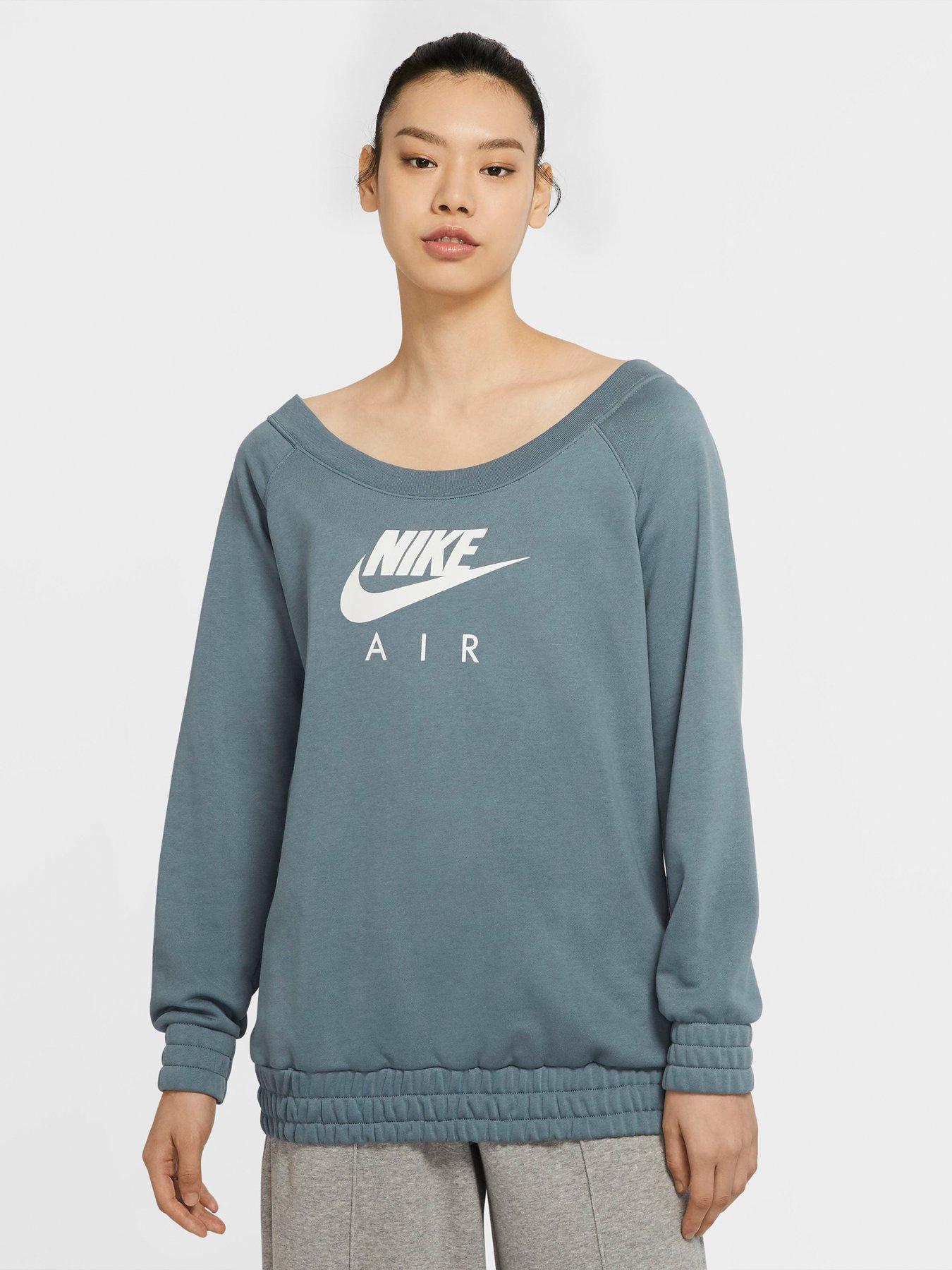 nike fluffy sweater