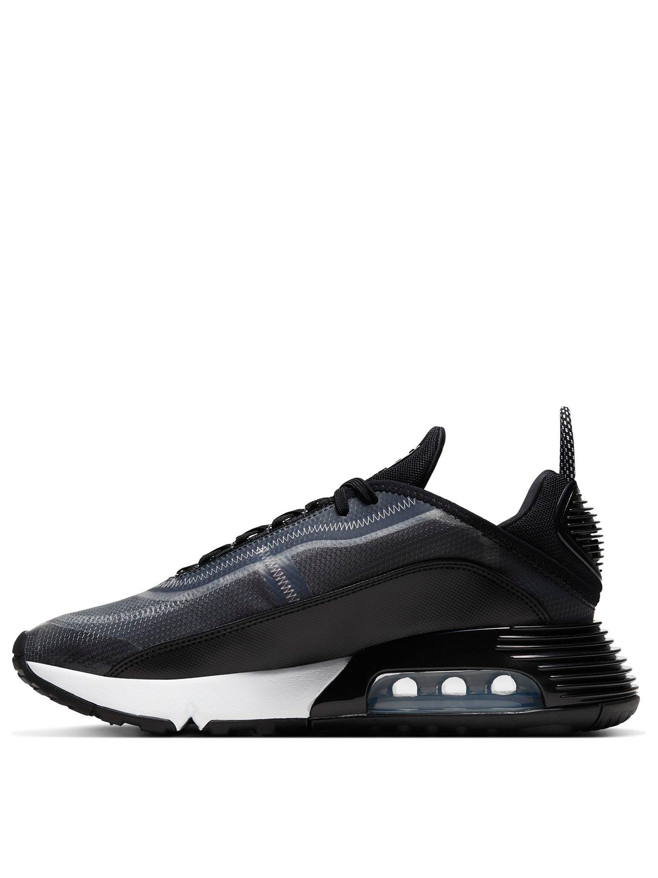 black trainers air max