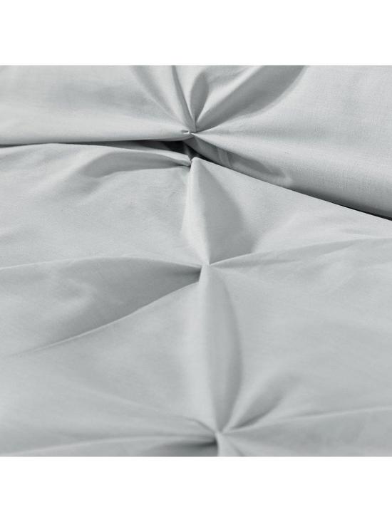back image of serene-lara-single-duvet-cover-and-pillowcase-set-ndash-silver