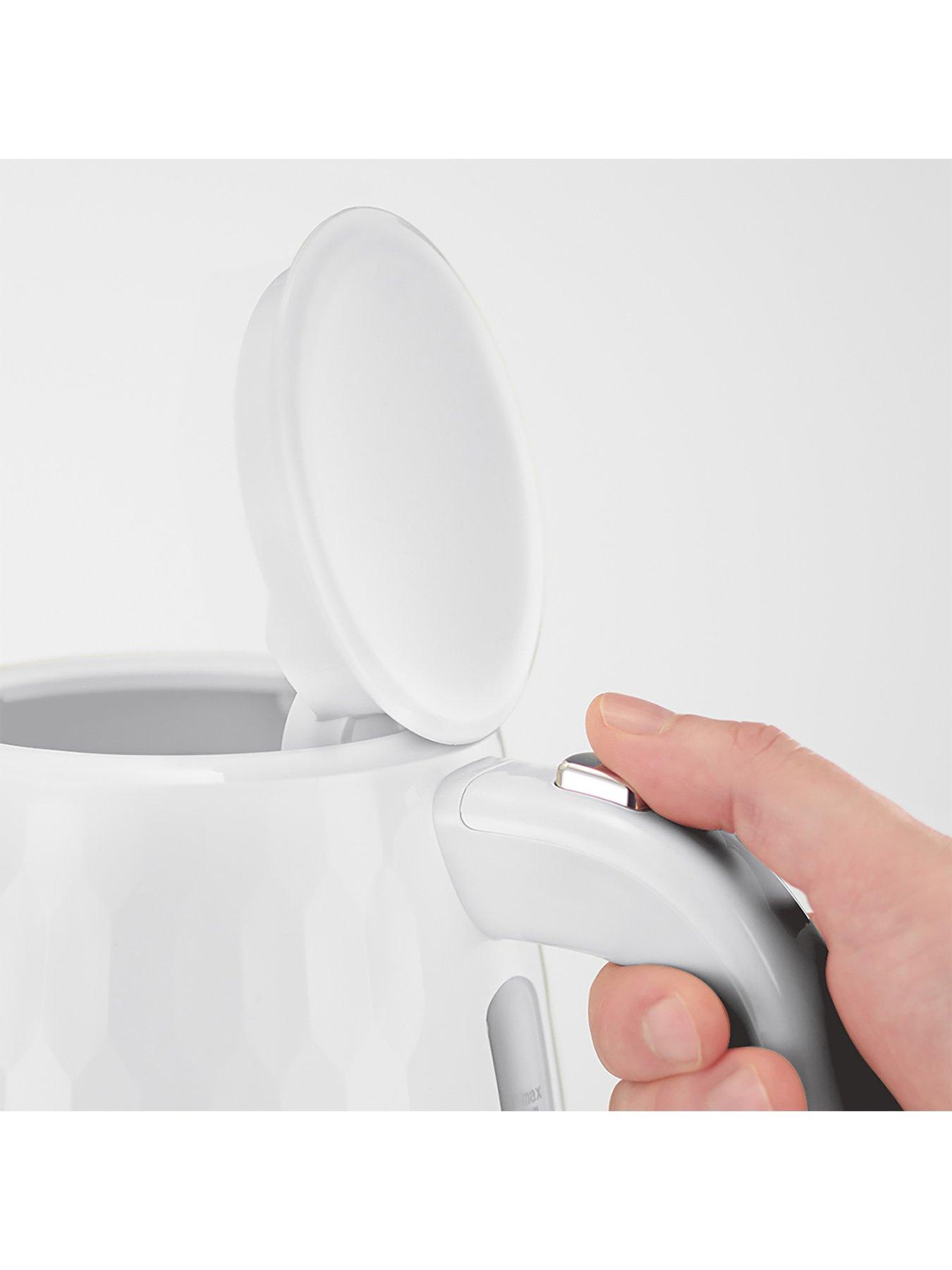 Image 3 of 8 of Russell Hobbs Honeycomb White Plastic Kettle - 26050