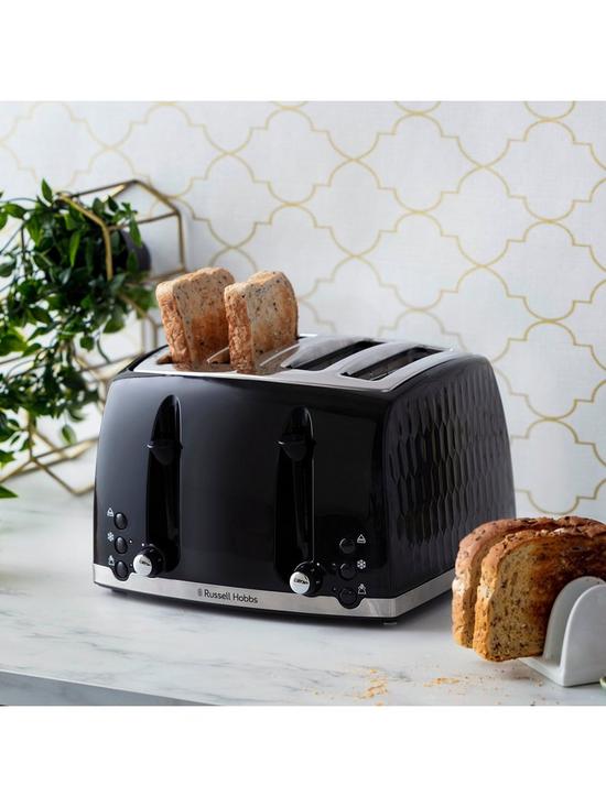 stillFront image of russell-hobbs-honeycomb-4-slice-black-plastic-toaster-26071