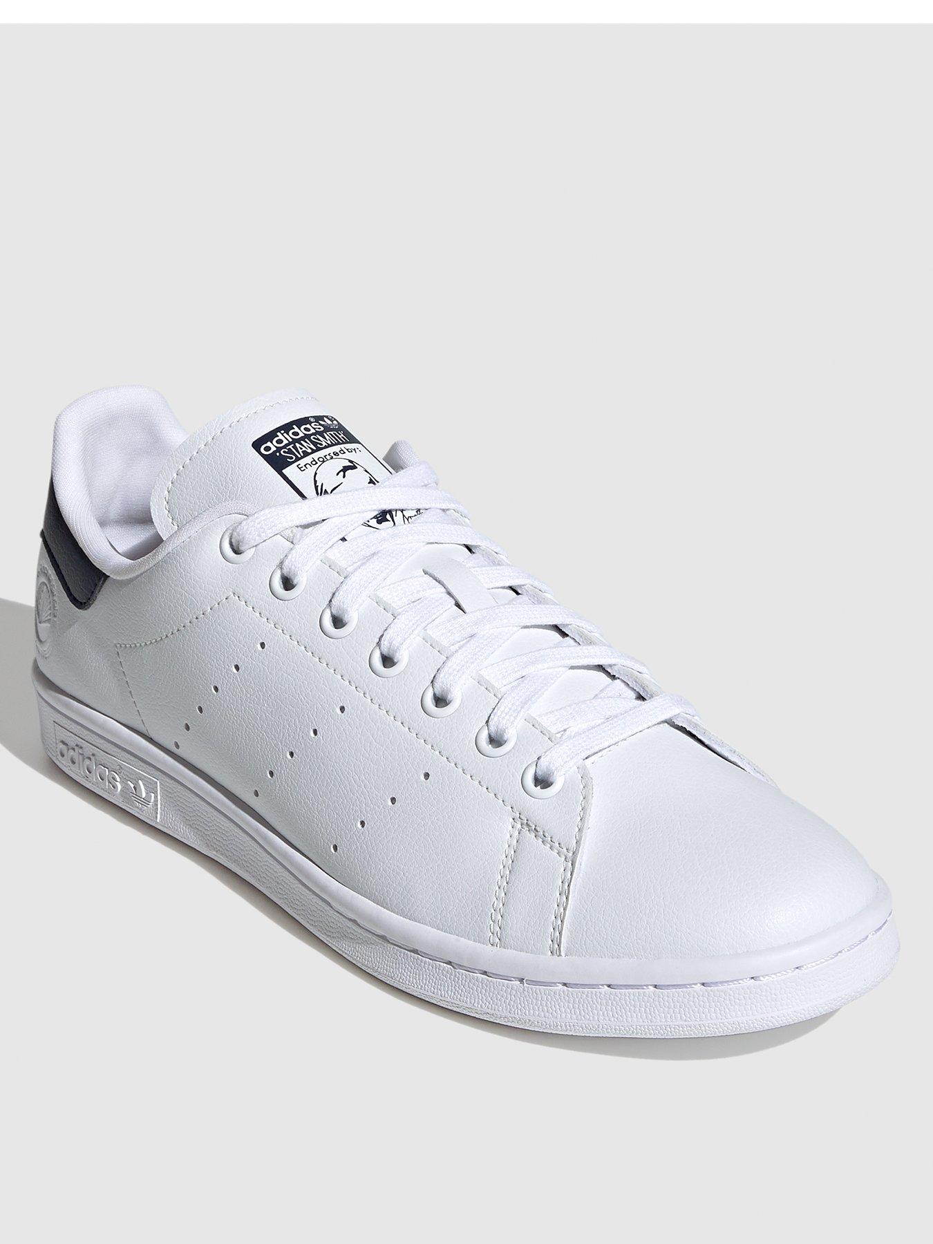 very adidas mens trainers