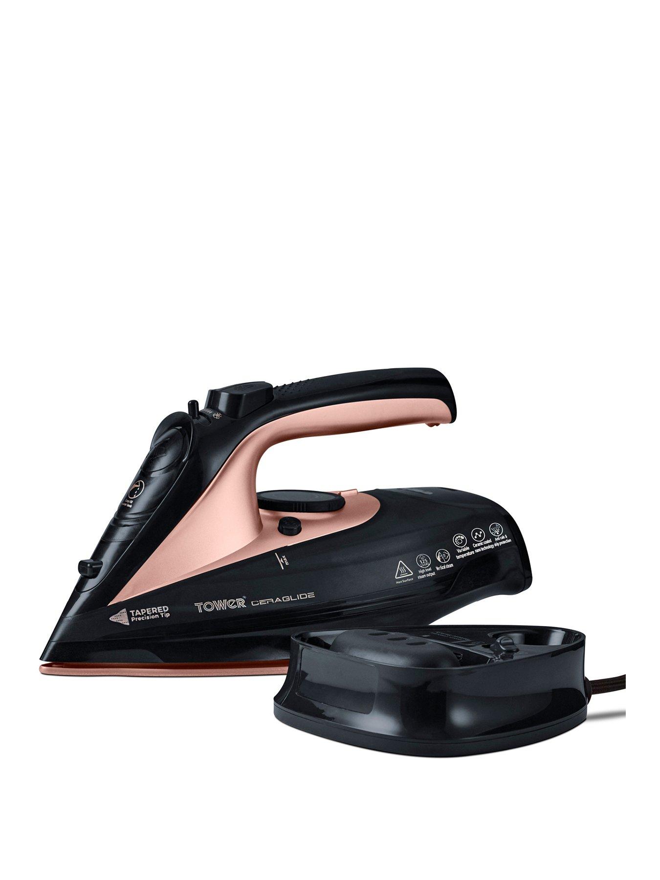 Rechargeable steam store iron