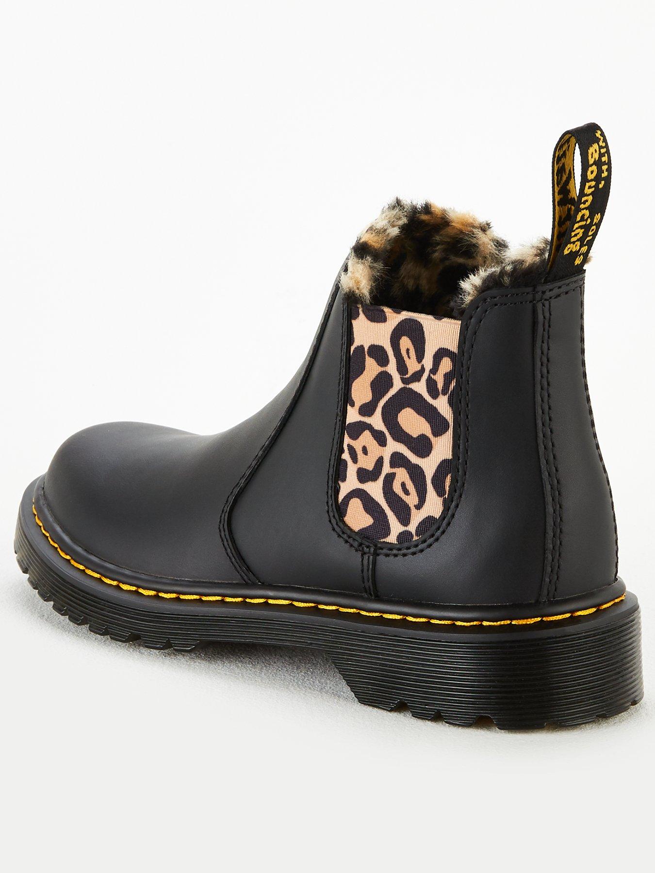 chelsea boots with fur inside