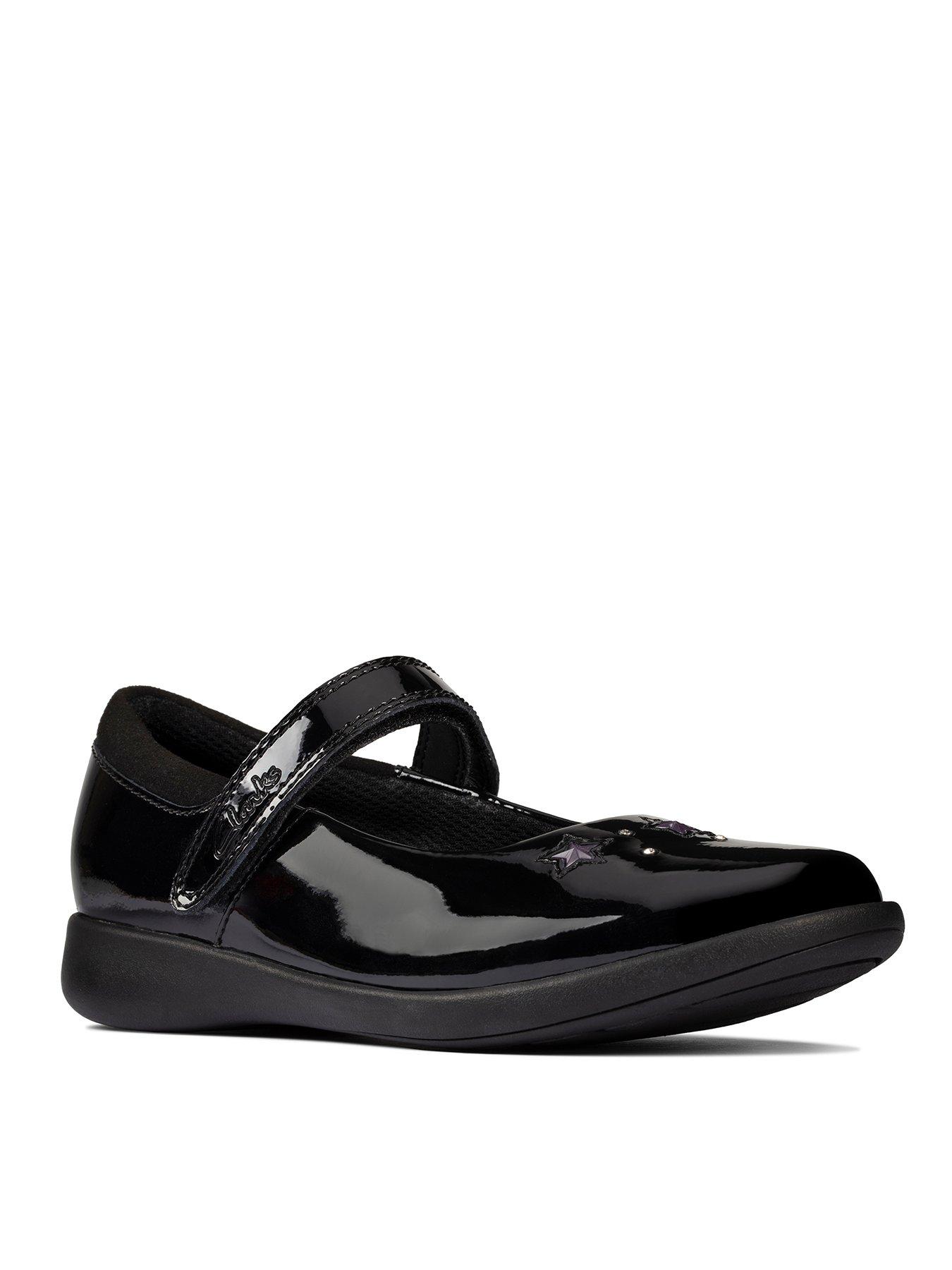 clarks childrens black shoes