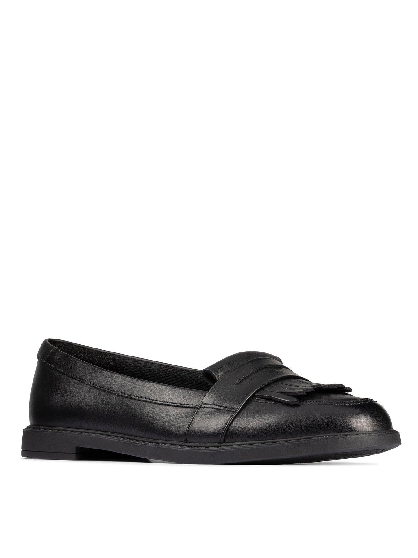 clarks girls slip on shoes