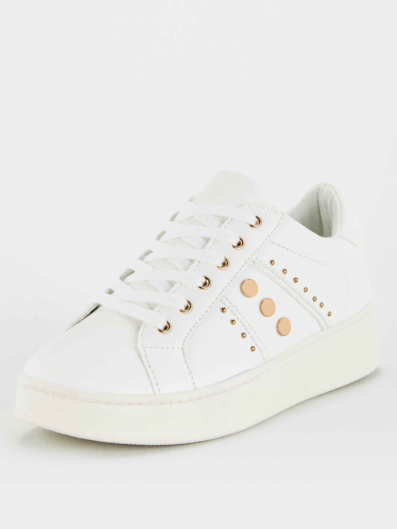 lacoste boat shoes white