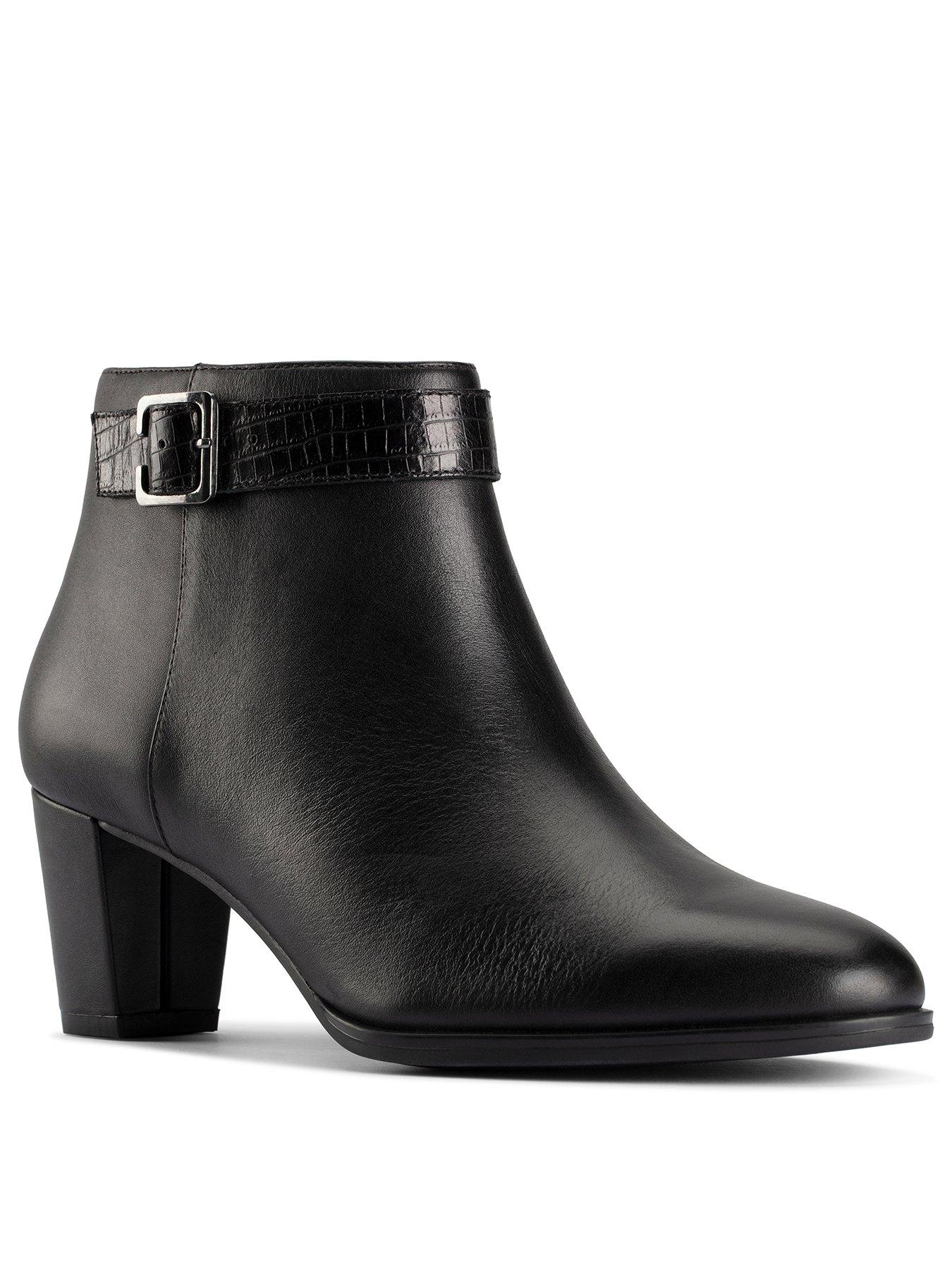 clarks ladies ankle boots uk