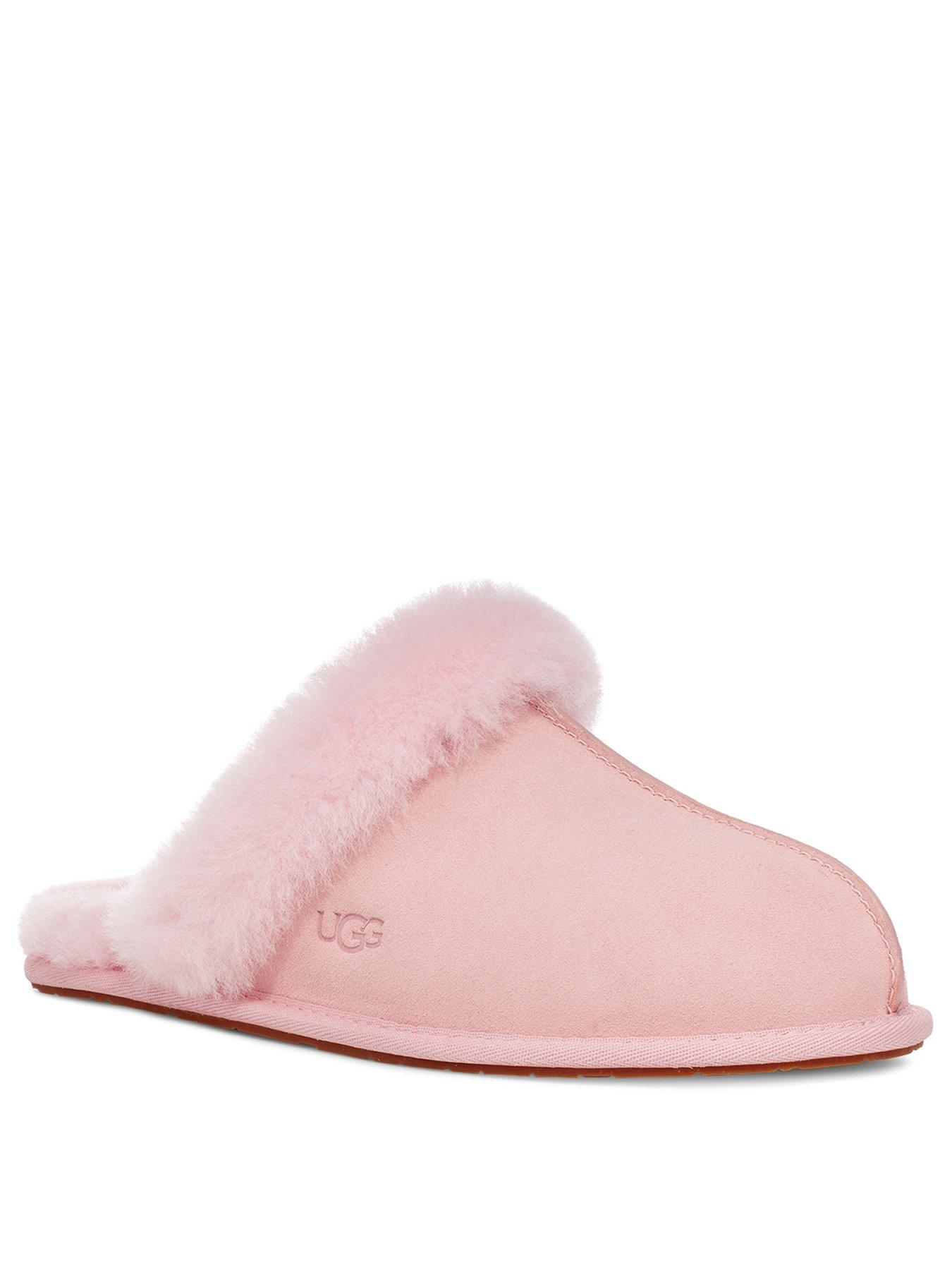ugg slippers in pink
