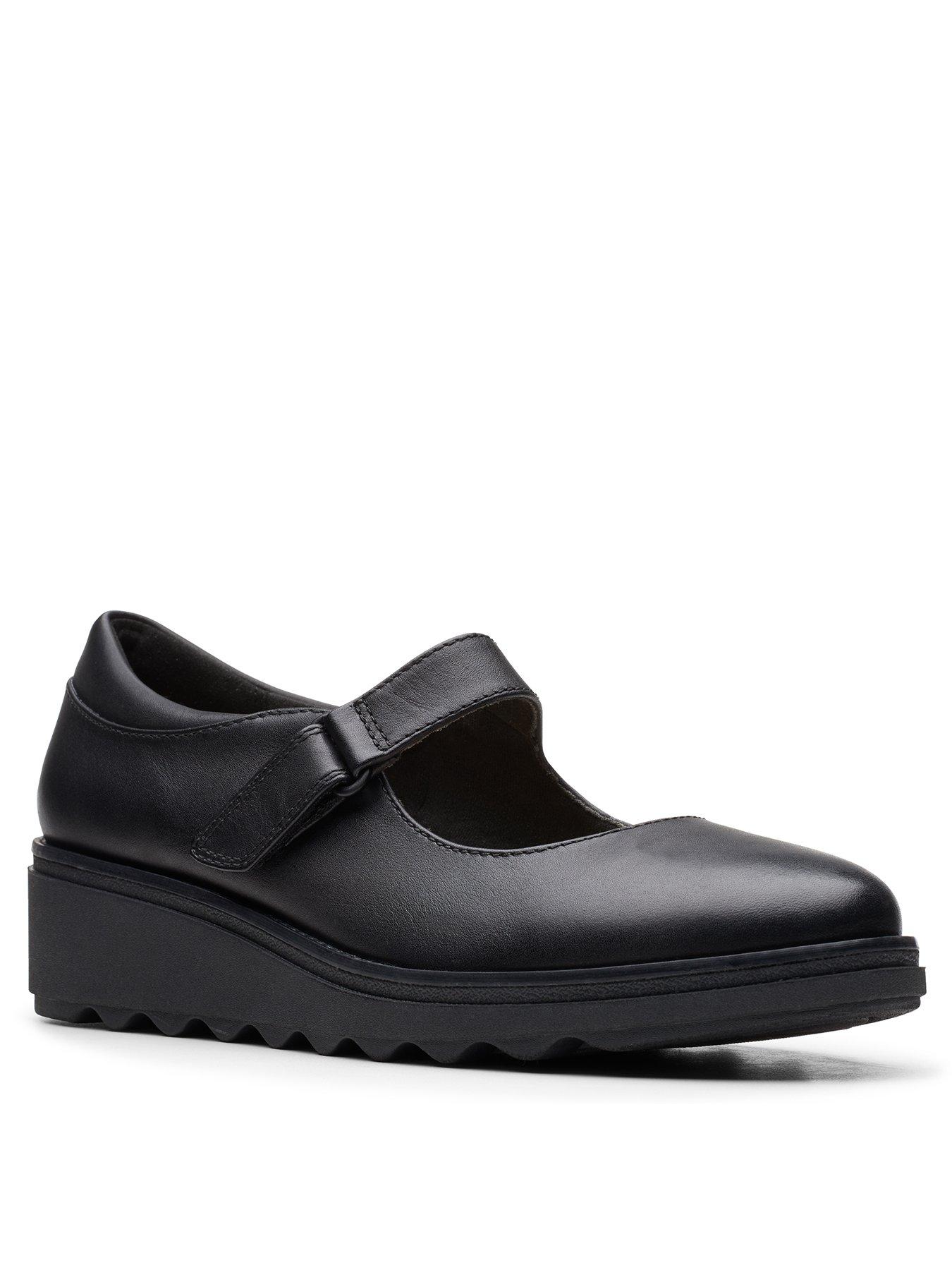 clarks low heels