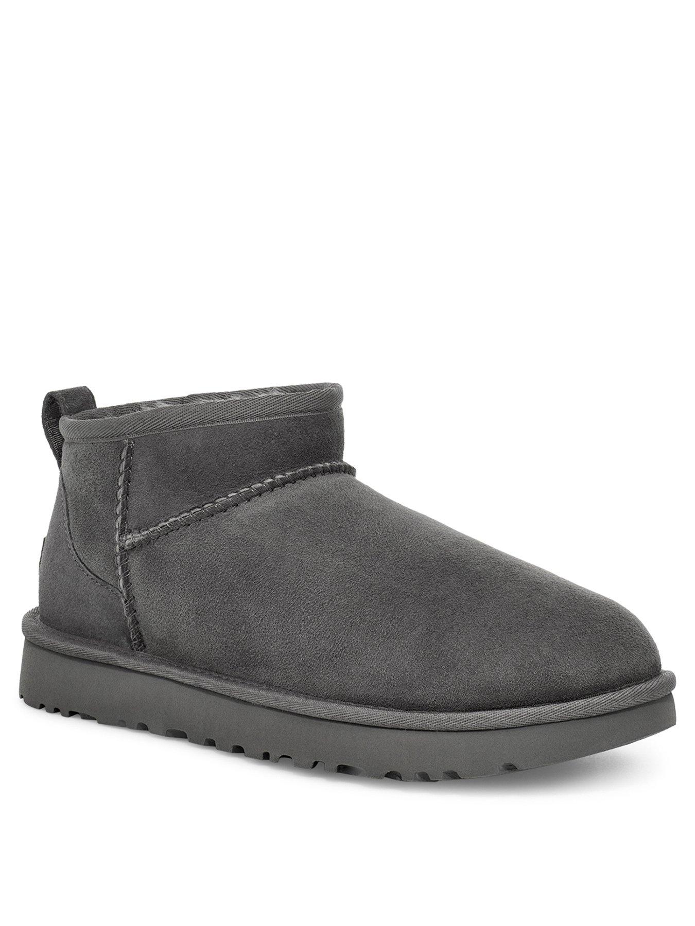 grey low ugg boots