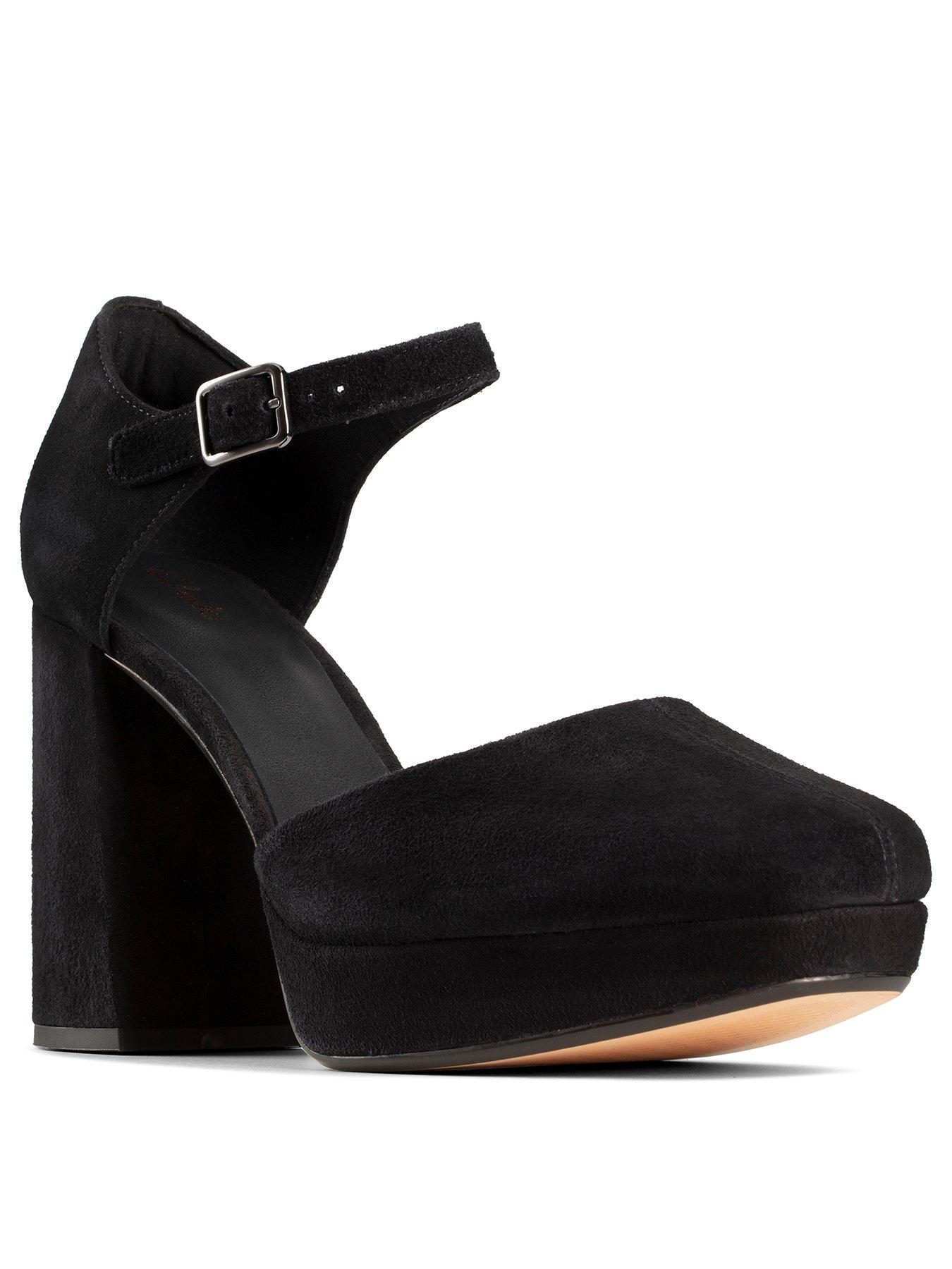 clarks shoes black