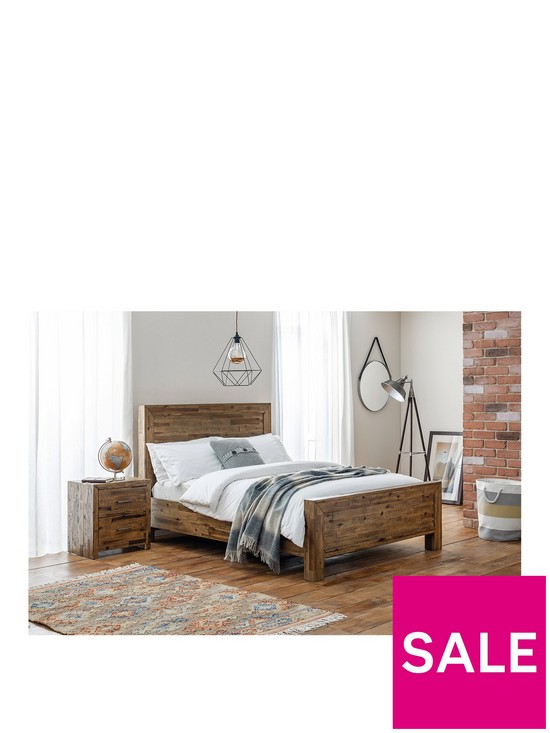 front image of julian-bowen-hoxton-king-wooden-bed-solid-acacia
