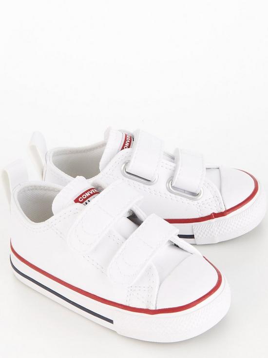 stillFront image of converse-chuck-taylor-all-star-infant-unisex-leather-2v-trainers--white