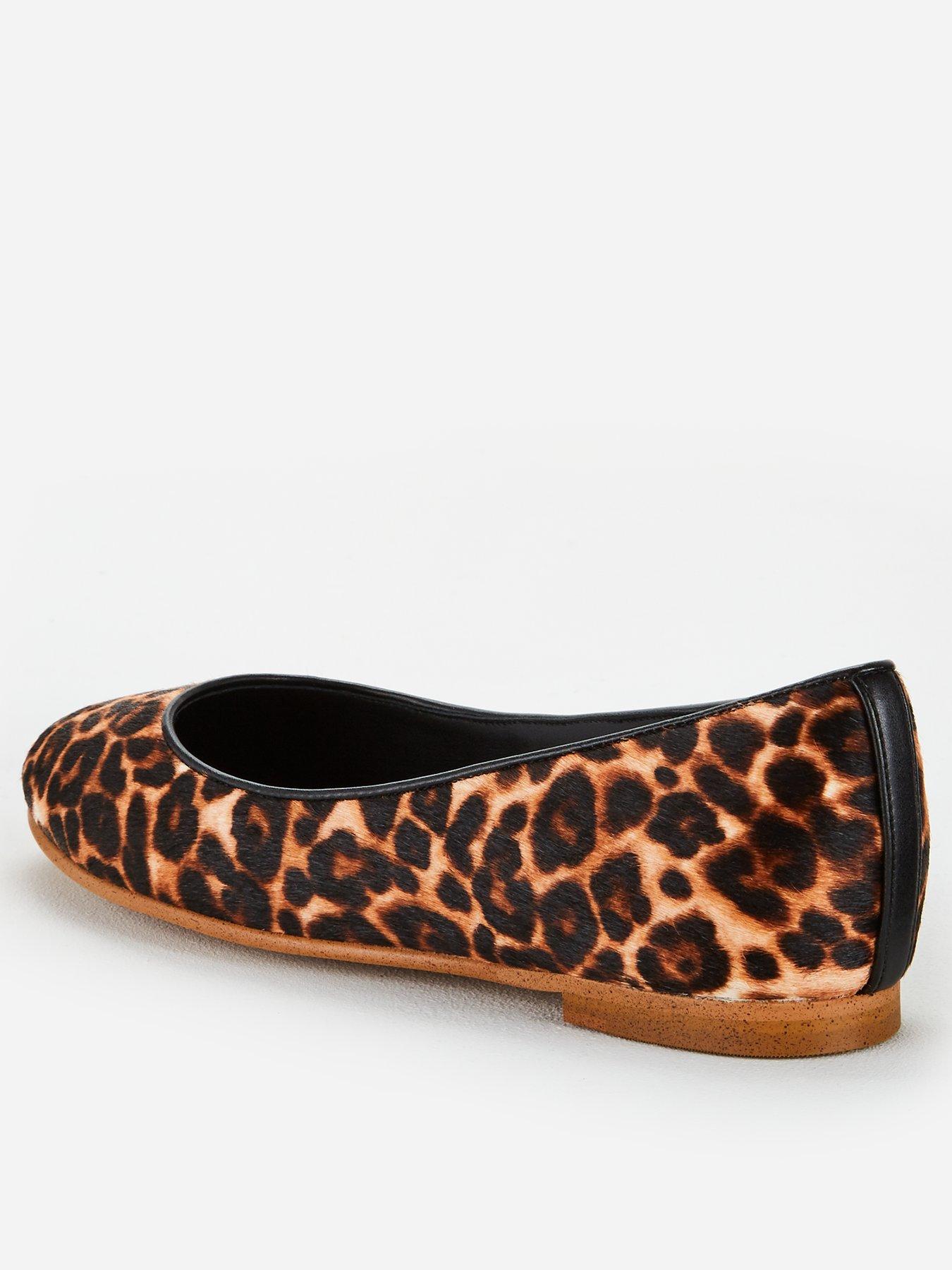 clarks leopard flats