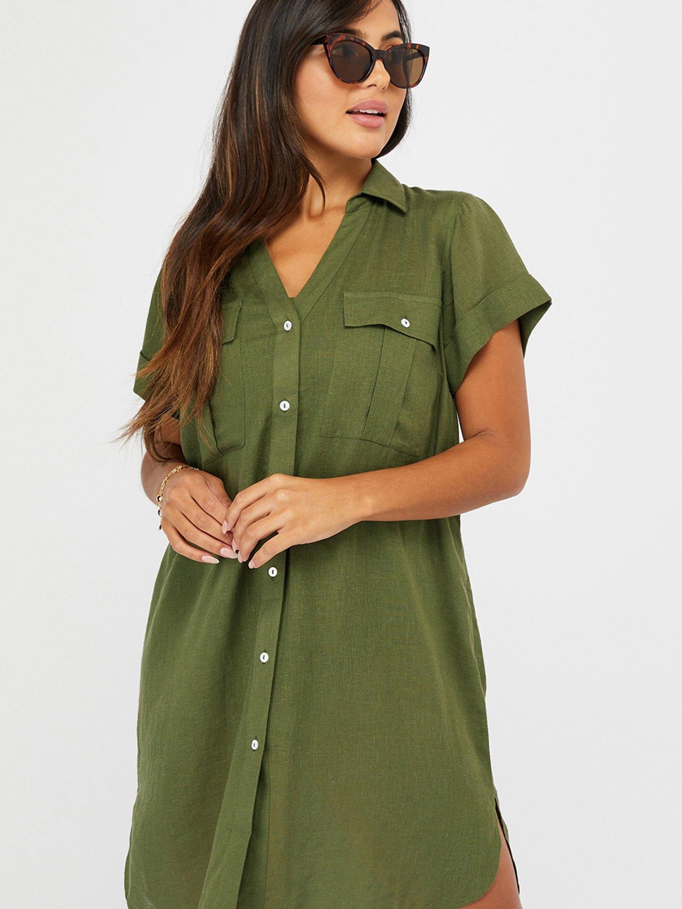 accessorize beach dress