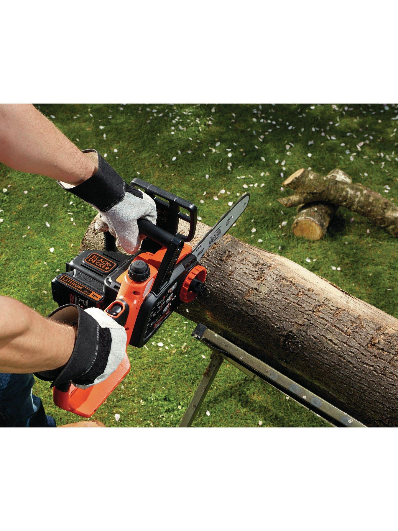 Black Decker 18V Chainsaw Li On 25cm Bar GKC1825L20 GB very