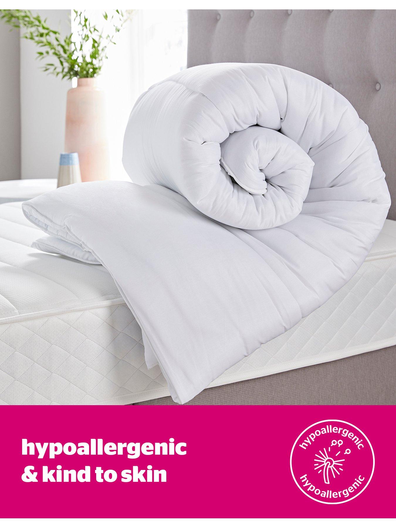 Image 4 of 7 of Silentnight Ultrabounce 13.5 Tog Duvet - White