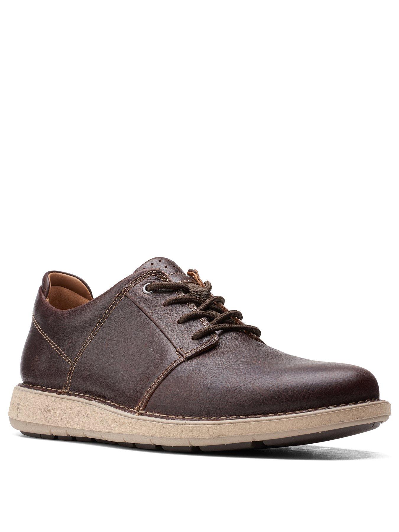 clarks clearance childrens