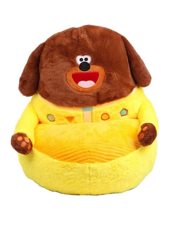 front image of hey-duggee-plush-chair