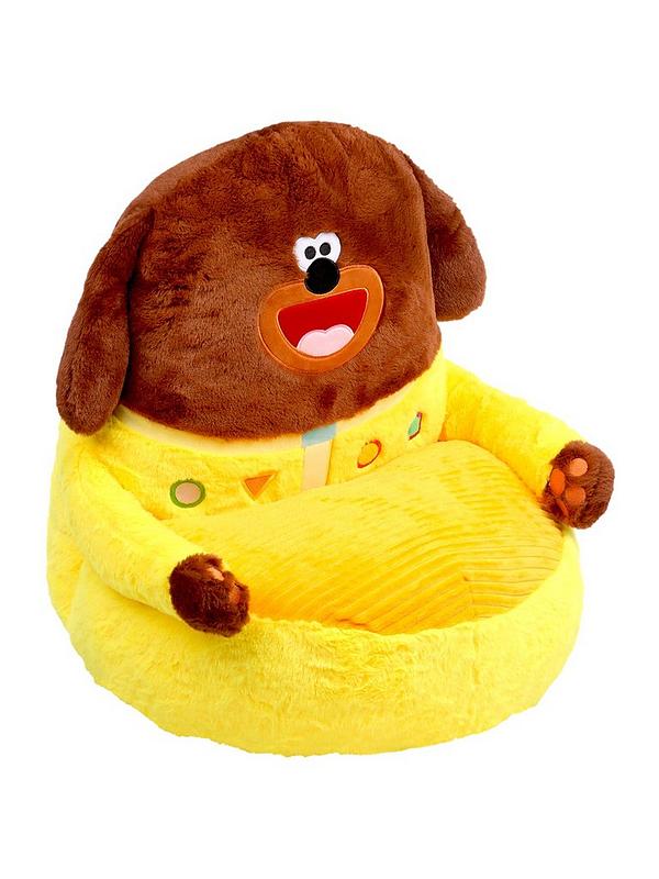 Image 2 of 4 of Hey Duggee Plush Chair