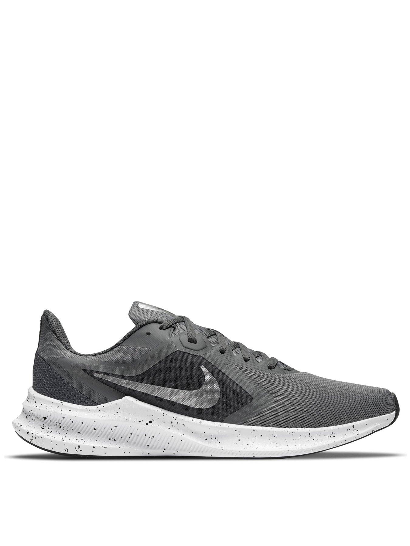 nike grey running trainers