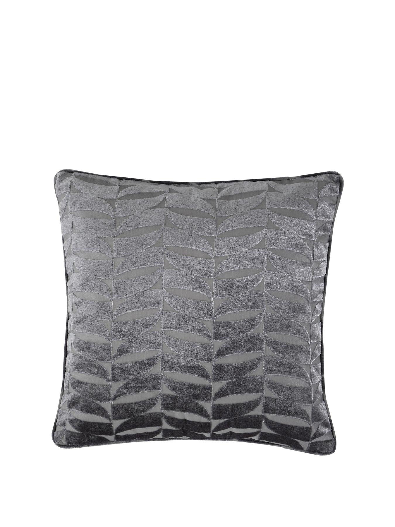 undefined Kendall Cushion