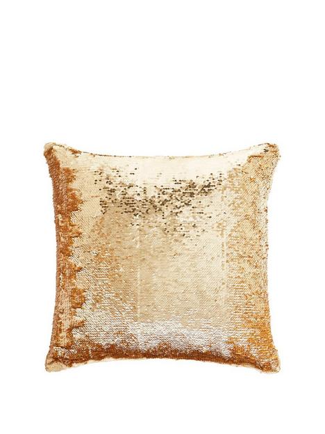 tess-daly-sequin-gold-cushion