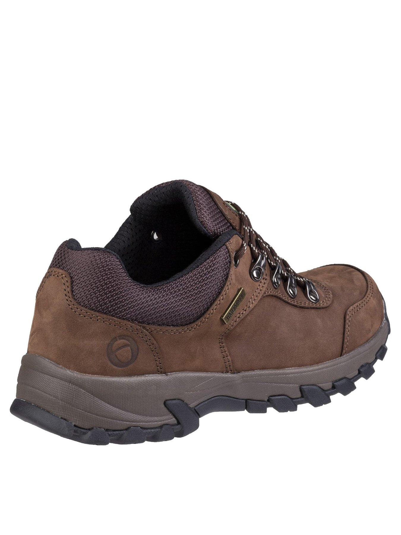 cotswold walking shoes
