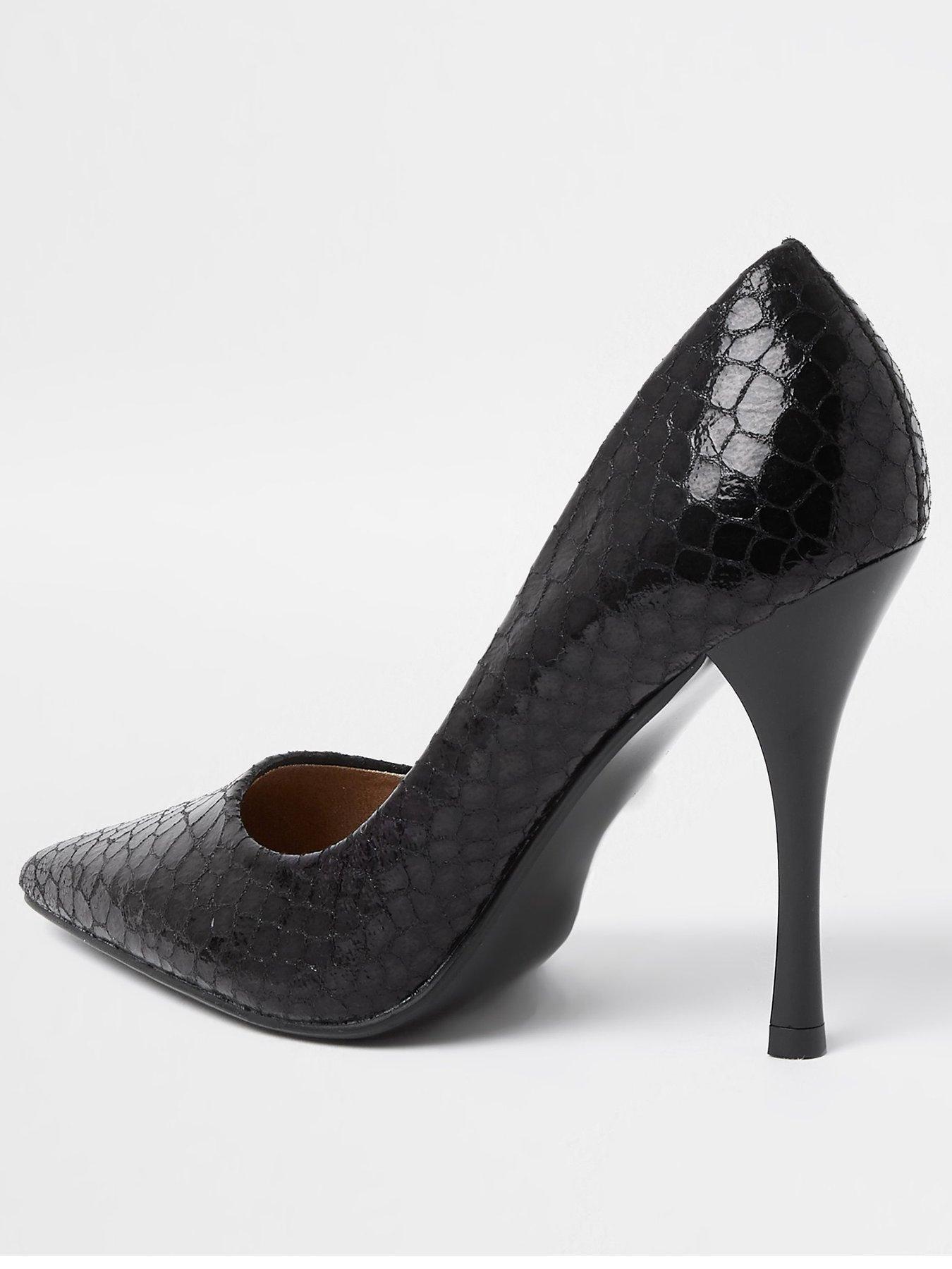 size 2 black court shoes