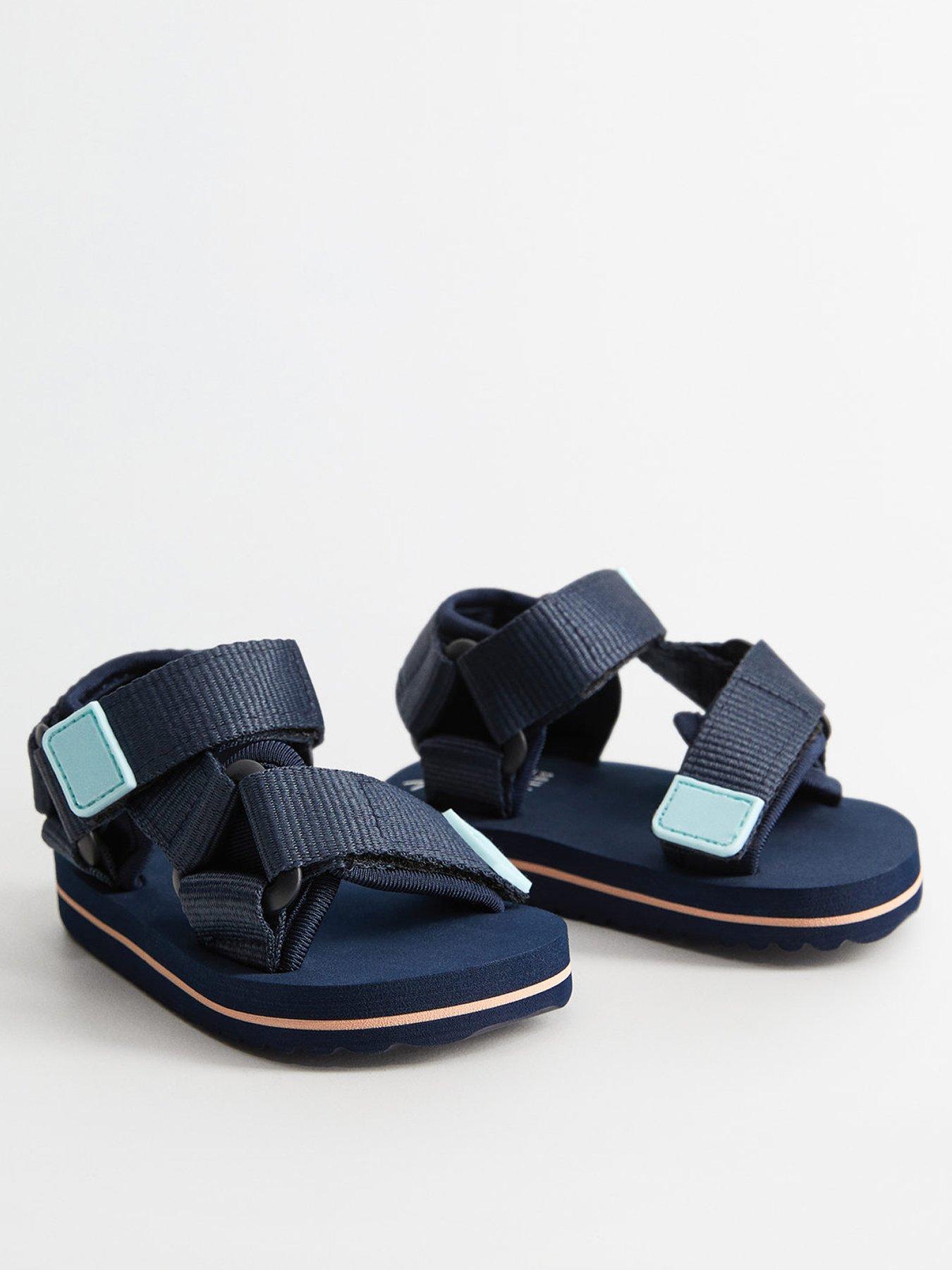 boys sandals uk
