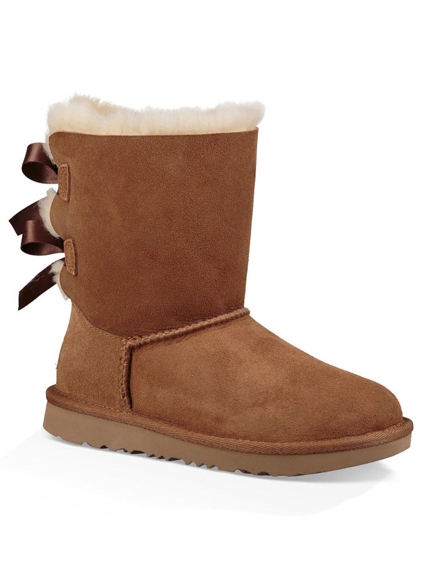 ugg bailey bow ii chestnut