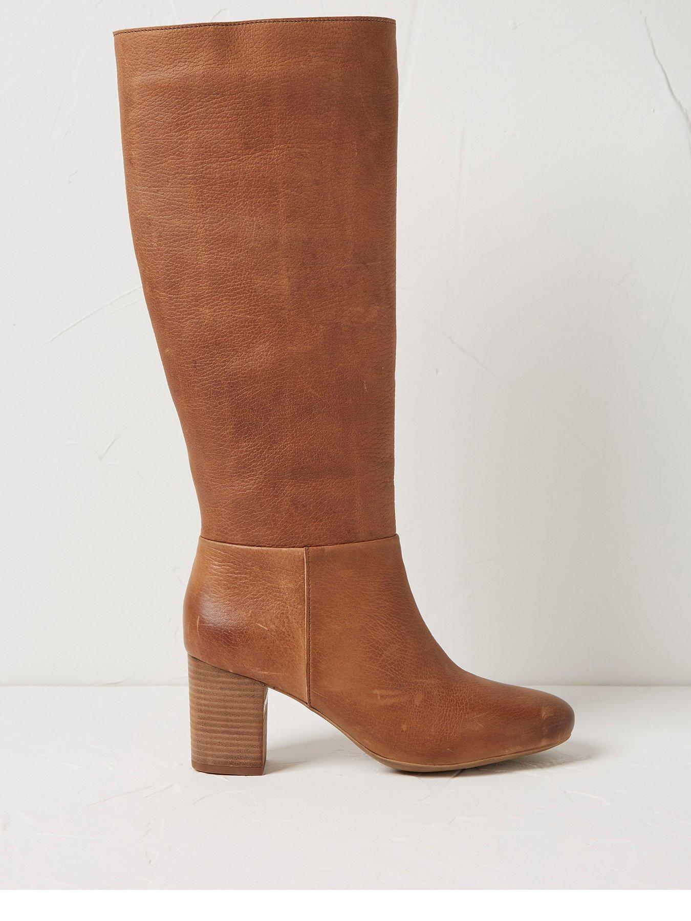 fat face tan boots