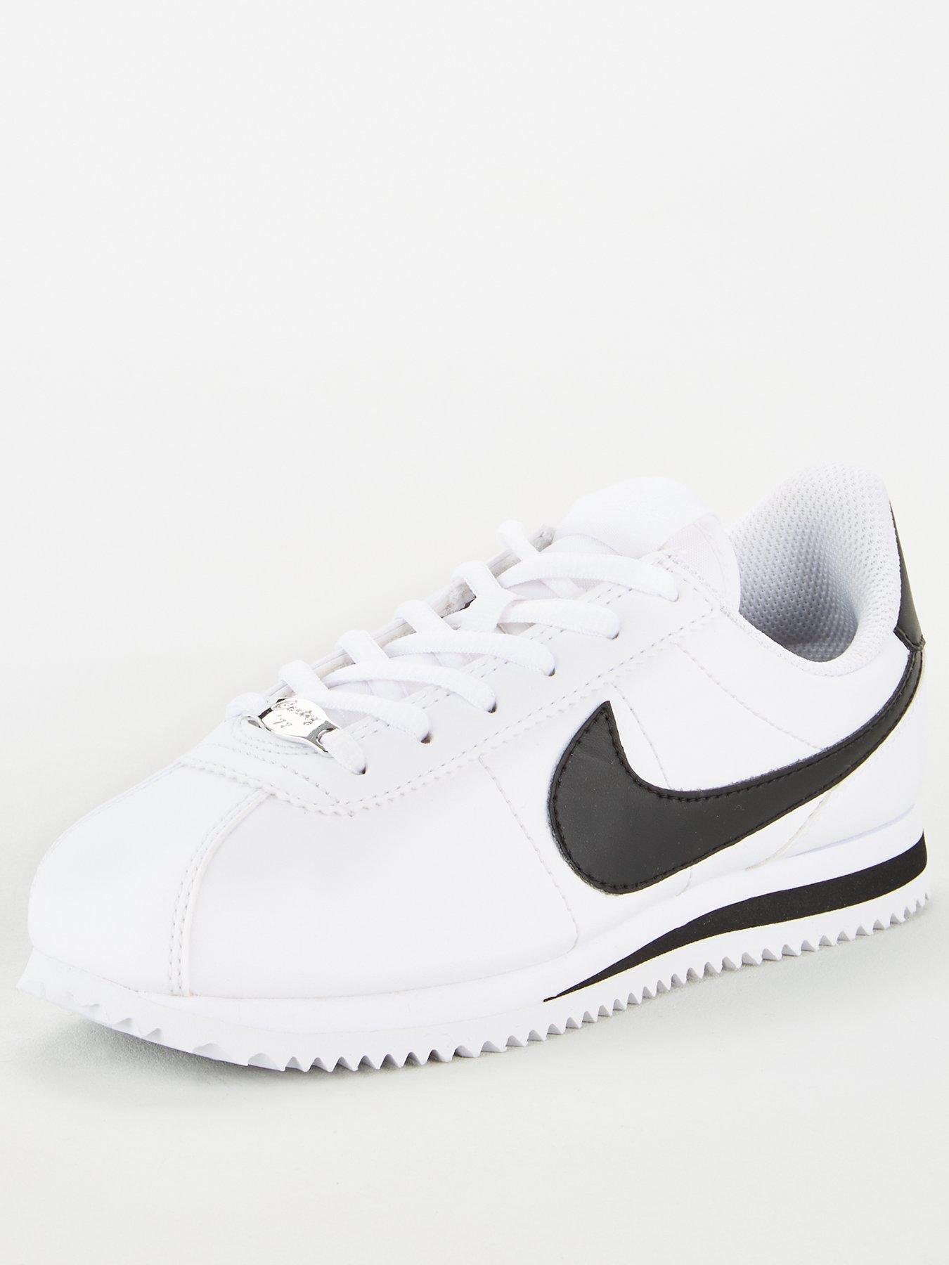 black nike cortez trainers