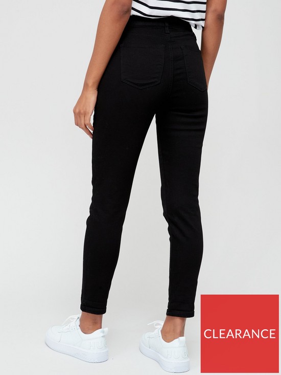stillFront image of everyday-relaxed-skinny-jean-black