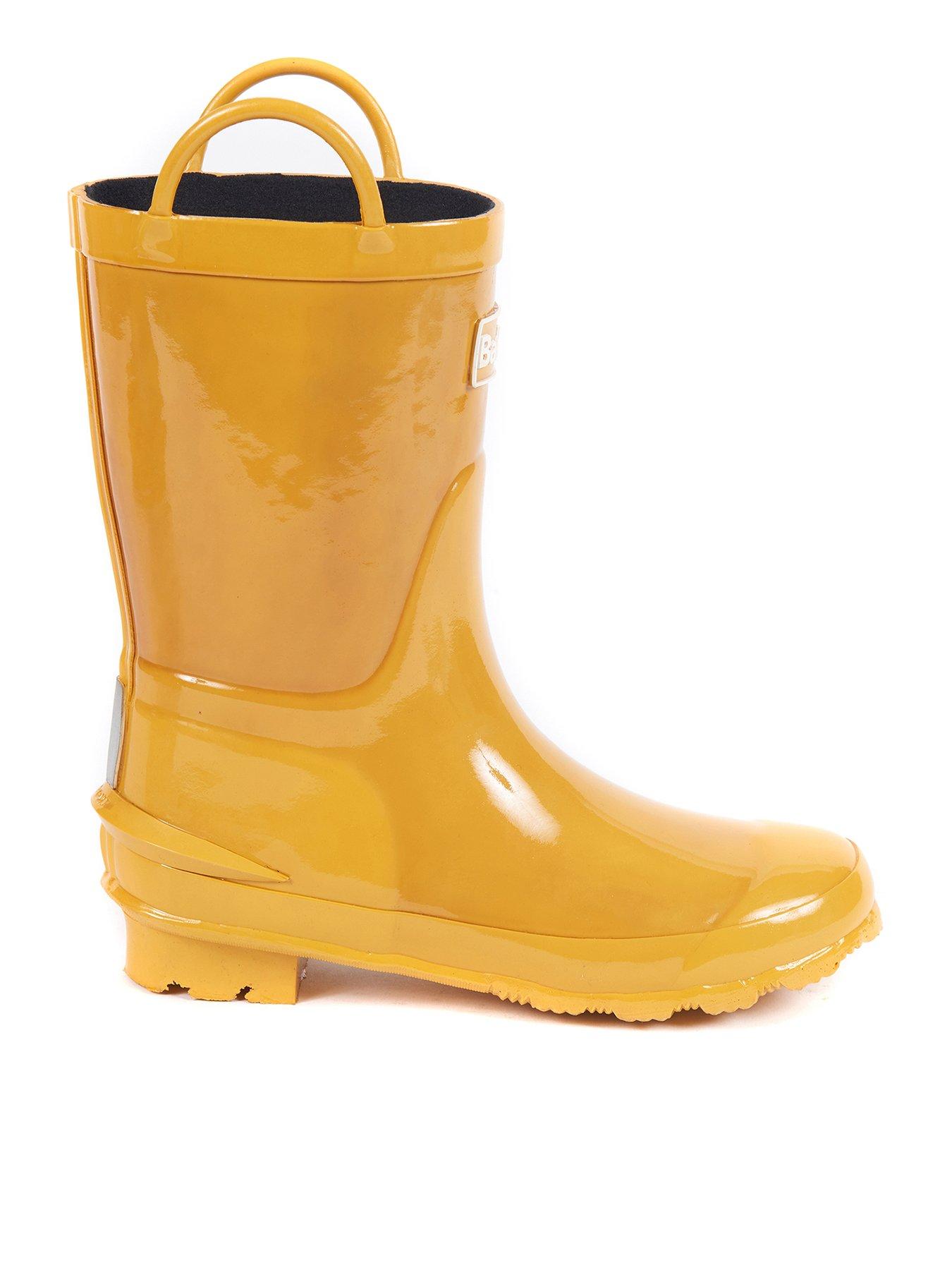 barbour yellow wellies
