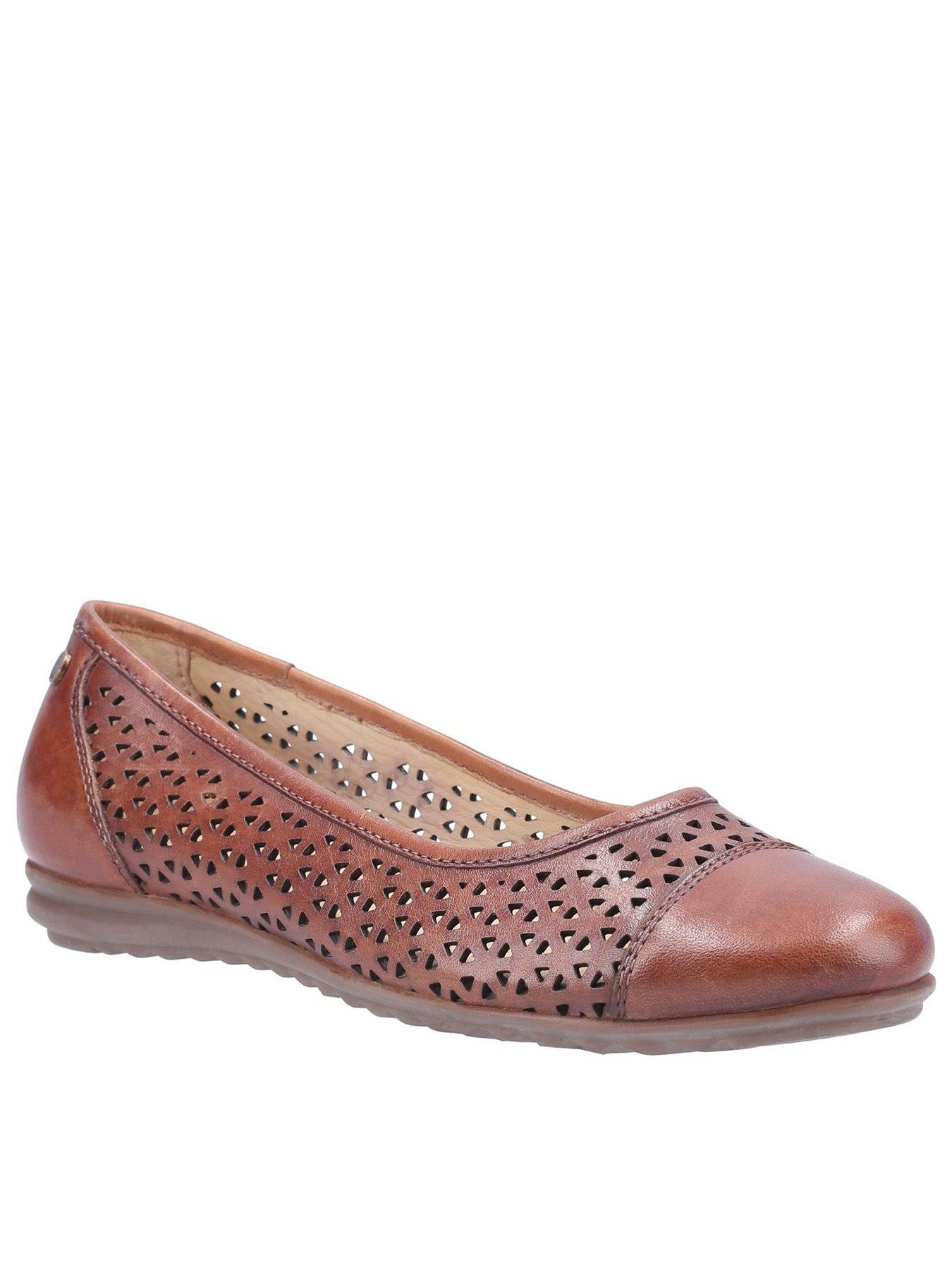 tan ballerina flats uk