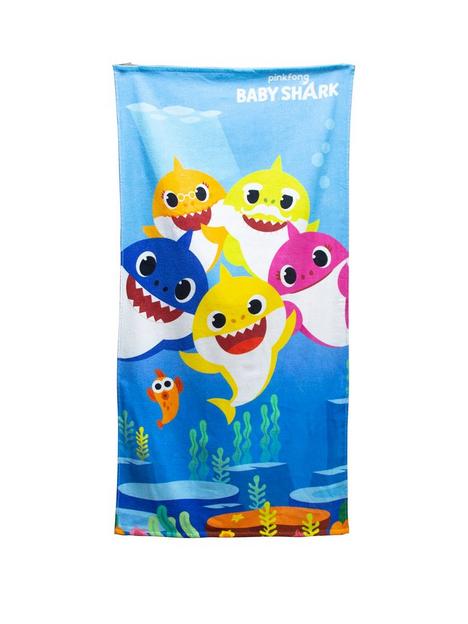 baby-shark-underwater-towel