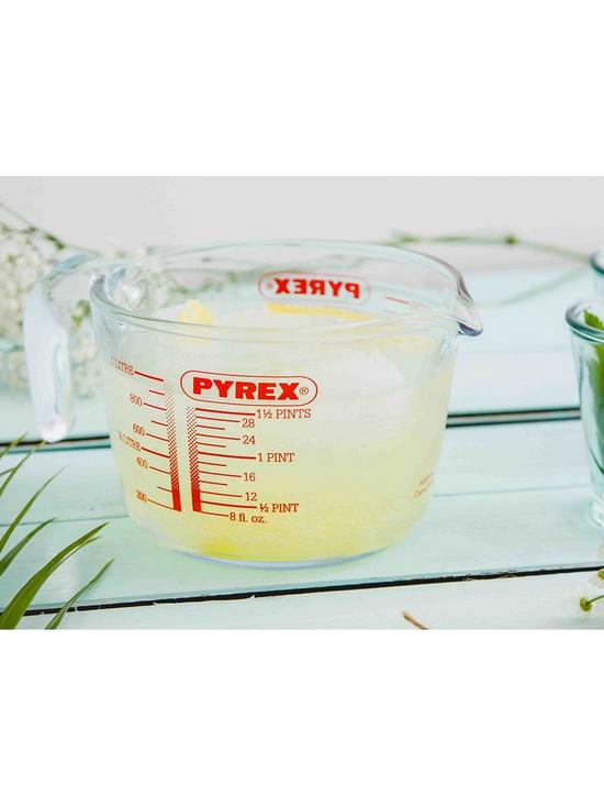 stillFront image of pyrex-15cm-measuring-jug