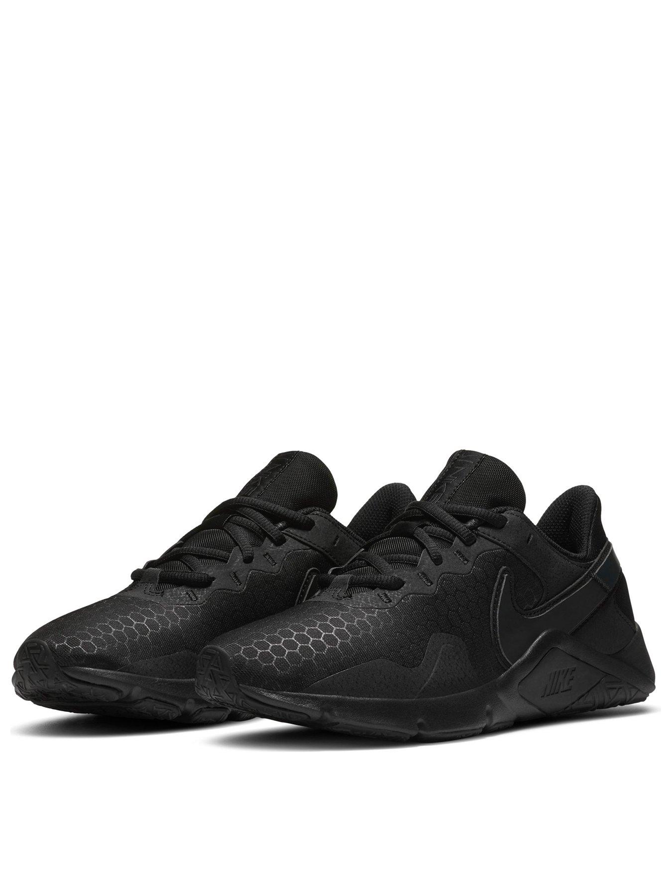 nike essential 2 trainers