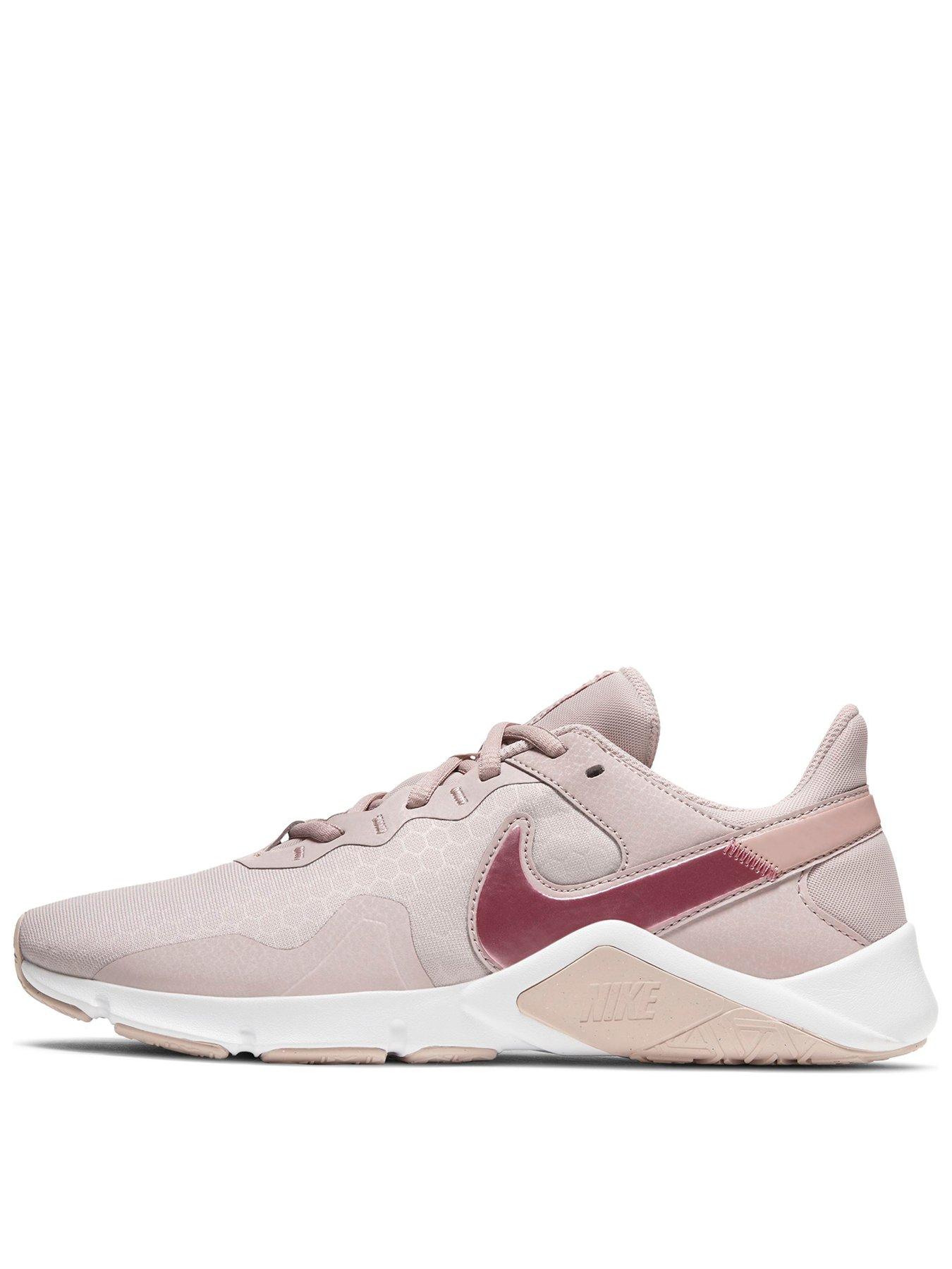 nike legendary shoes