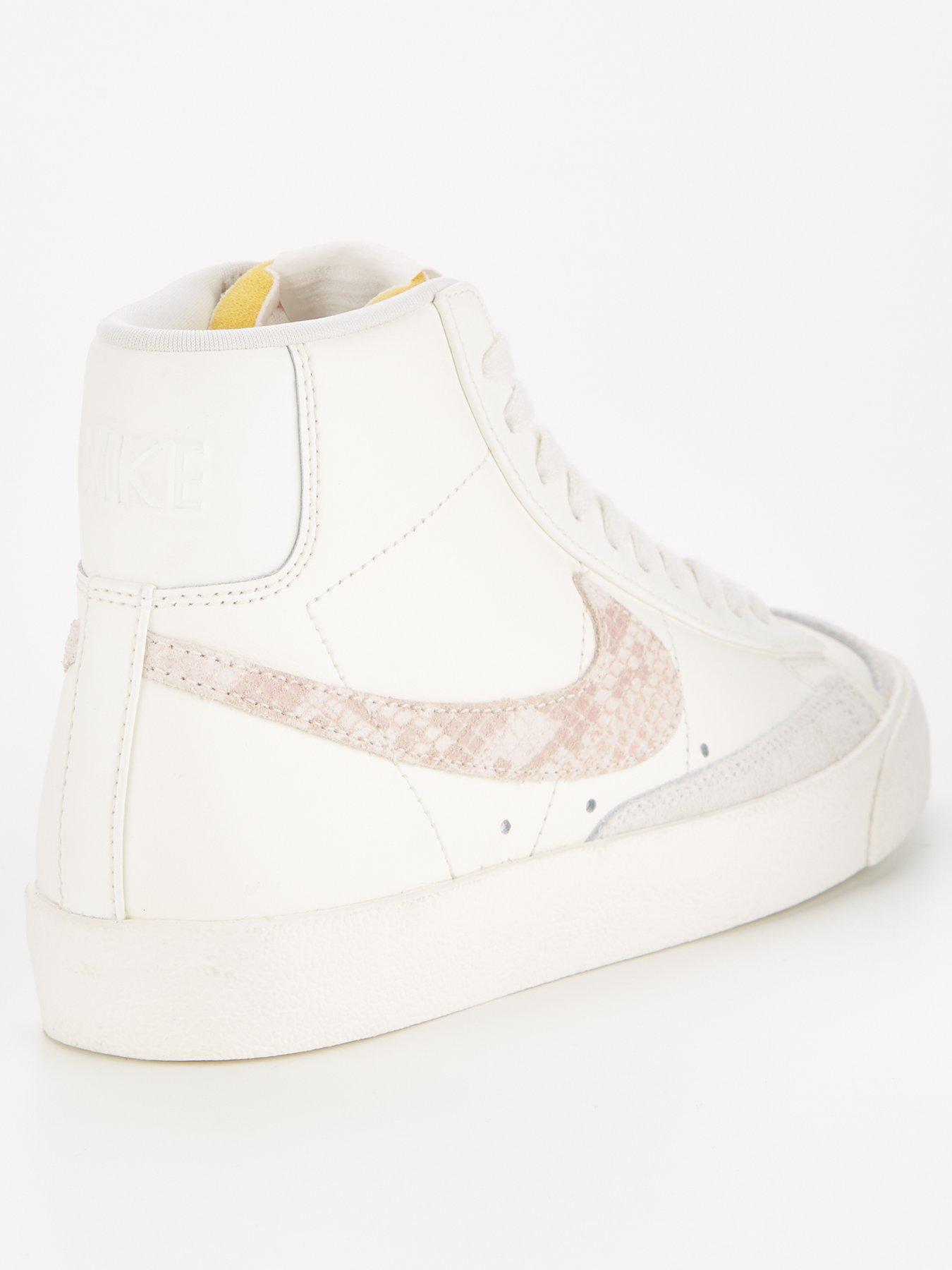 nike blazer snake