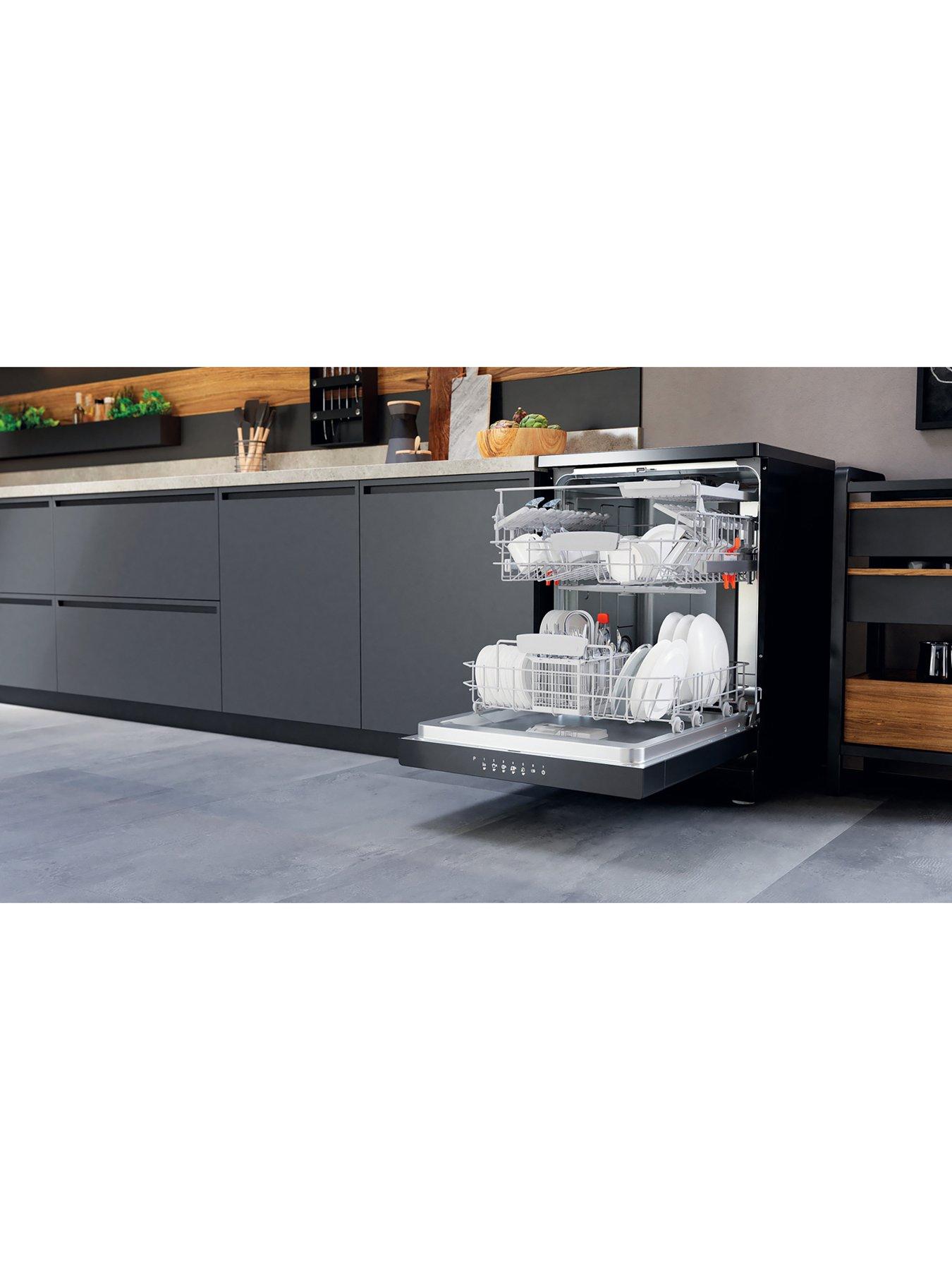 Image 4 of 7 of Hotpoint HFC3C26WCBUK 13 Place, Fullsize Dishwasher - Black