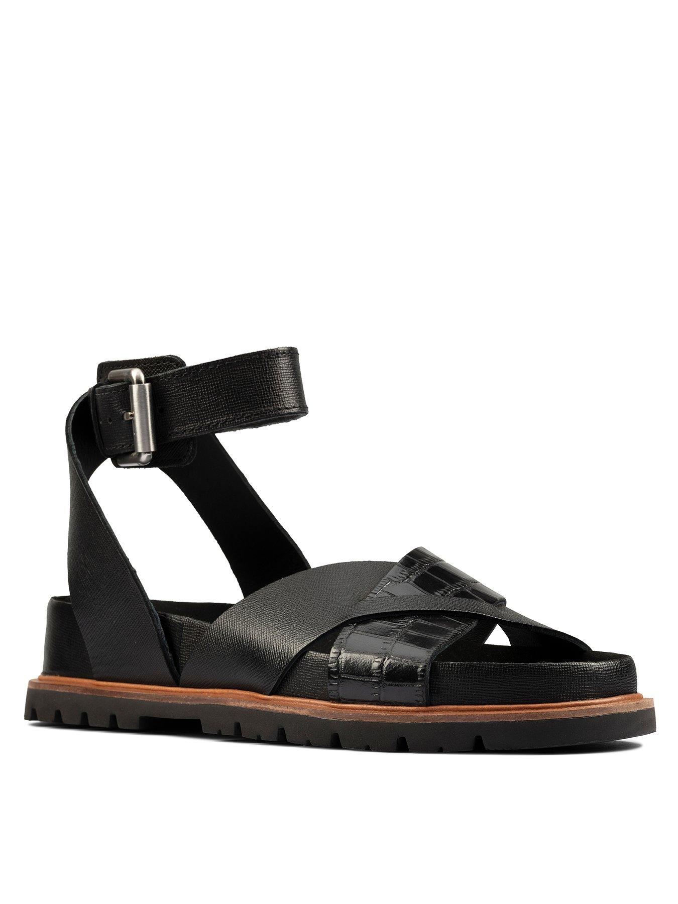very clarks sandals