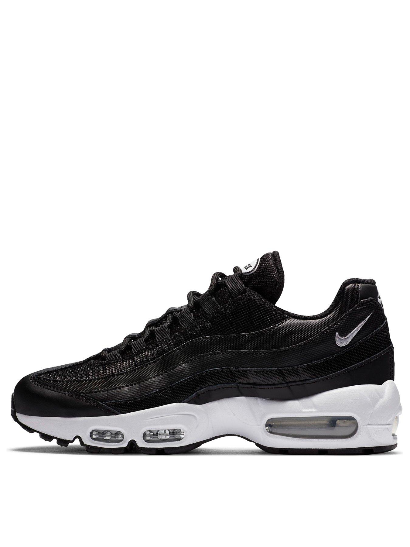 Air max 95 essential hotsell trainer black