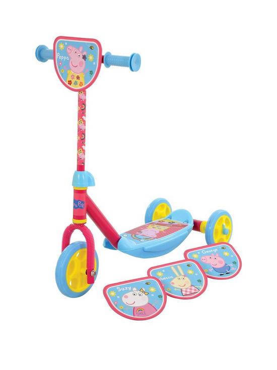 front image of peppa-pig-switch-it-multi-character-tri-scooter